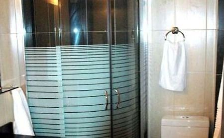 Sarti Plaza Hotel Kültér fotó